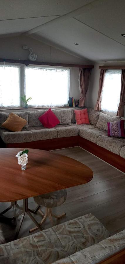 Caledonian Caravan Jaywick Sands Exterior photo