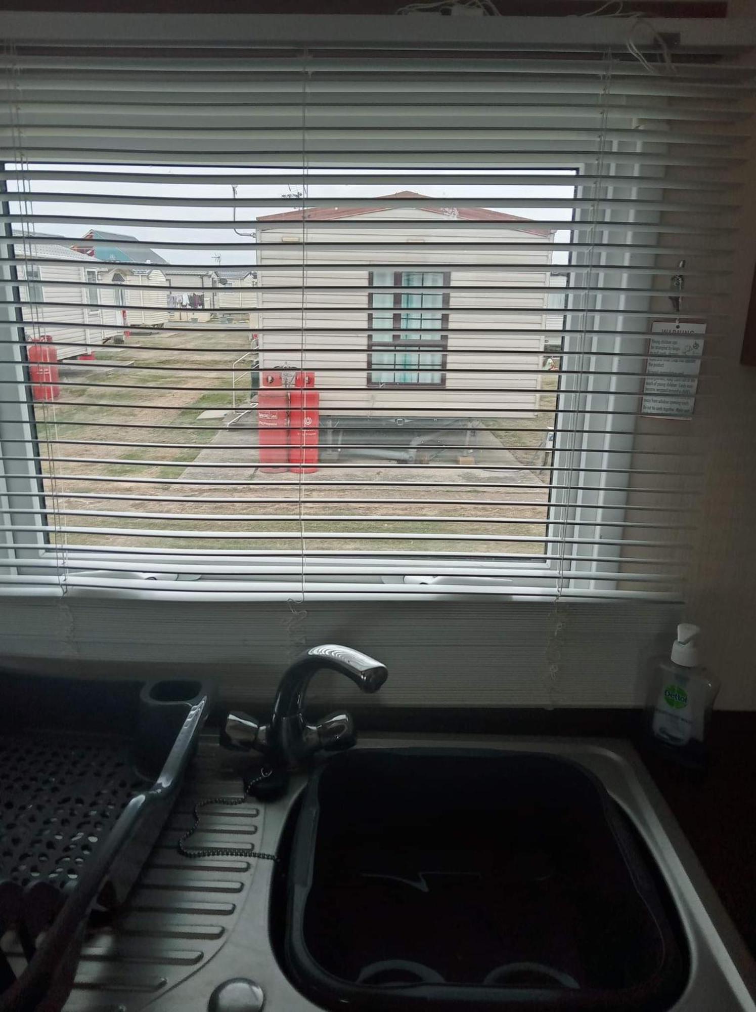 Caledonian Caravan Jaywick Sands Exterior photo