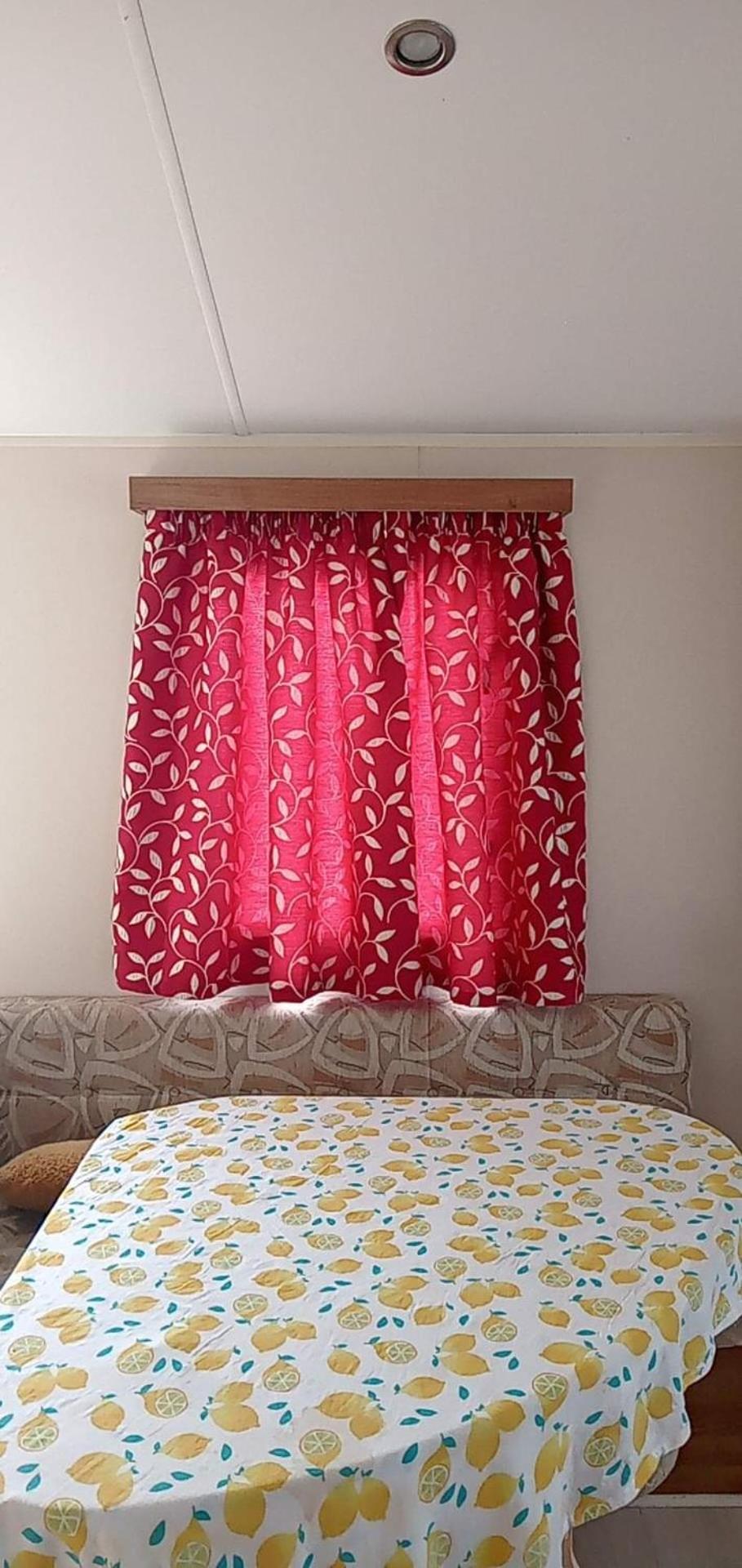 Caledonian Caravan Jaywick Sands Room photo