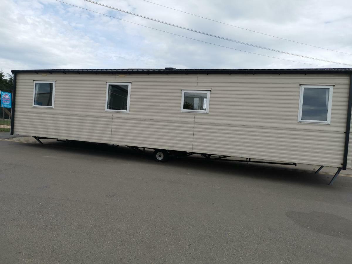 Caledonian Caravan Jaywick Sands Exterior photo