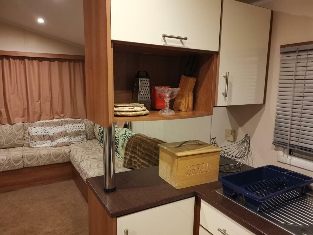 Caledonian Caravan Jaywick Sands Exterior photo